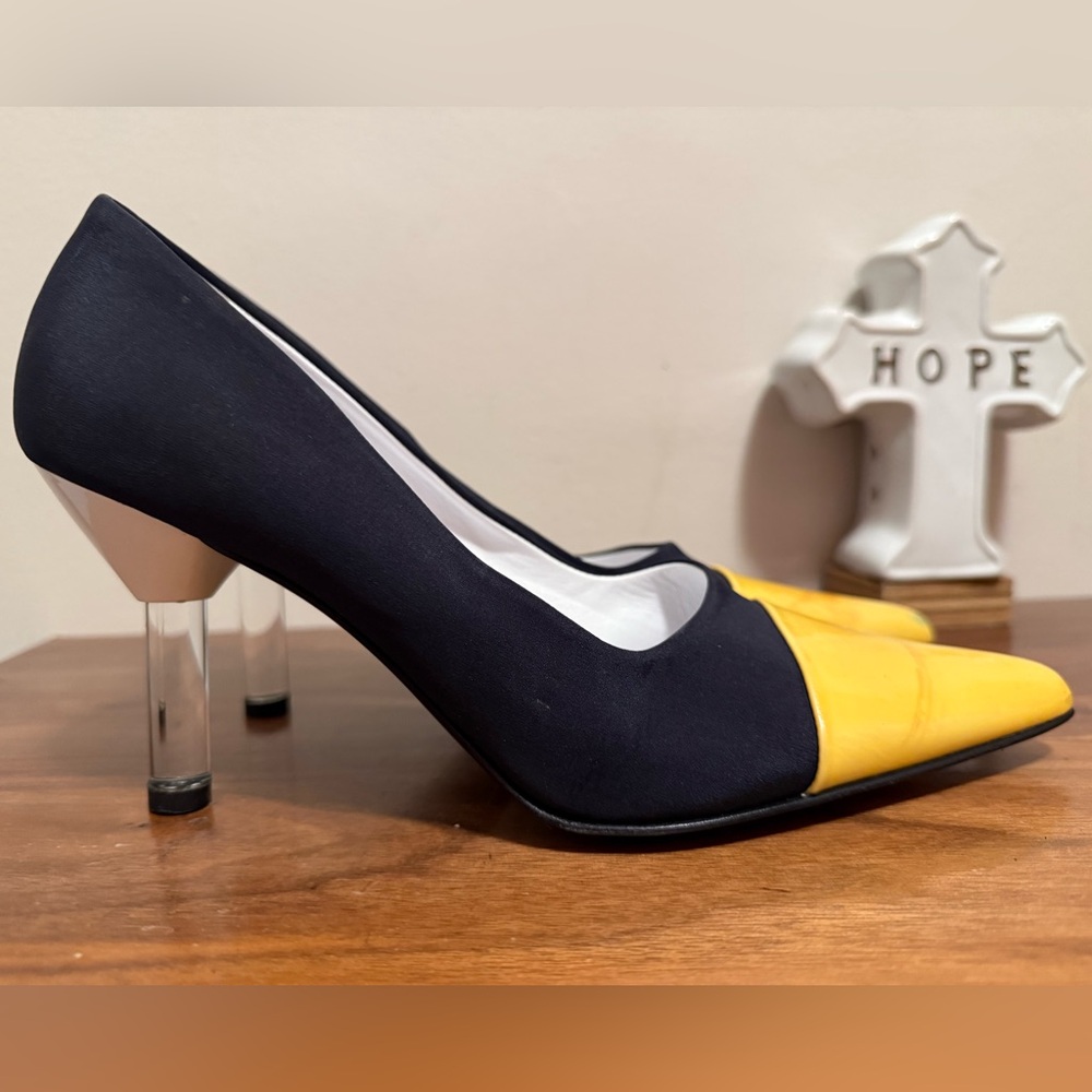 Escada Black and Yellow Heels size 9B